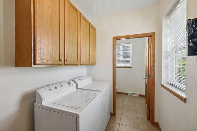 976 Stonehaven Drive, Sun Prairie, WI 53590