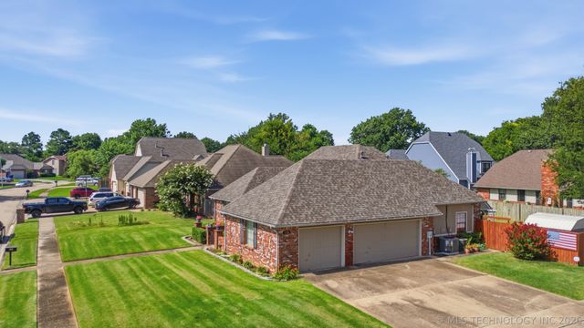 1832 N 15th Street, Broken Arrow, OK 74012