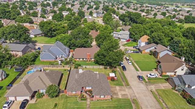 1832 N 15th Street, Broken Arrow, OK 74012