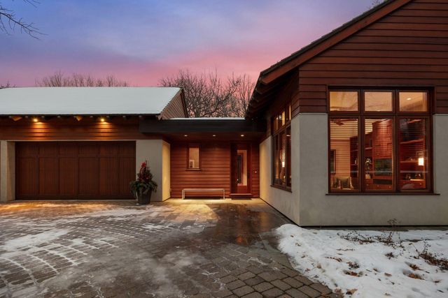 20545 Linden Road, Deephaven, MN 55331