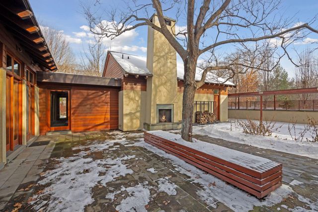 20545 Linden Road, Deephaven, MN 55331