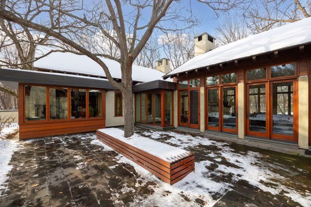 20545 Linden Road, Deephaven, MN 55331