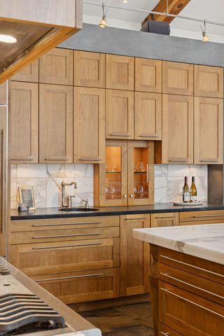 20545 Linden Road, Deephaven, MN 55331