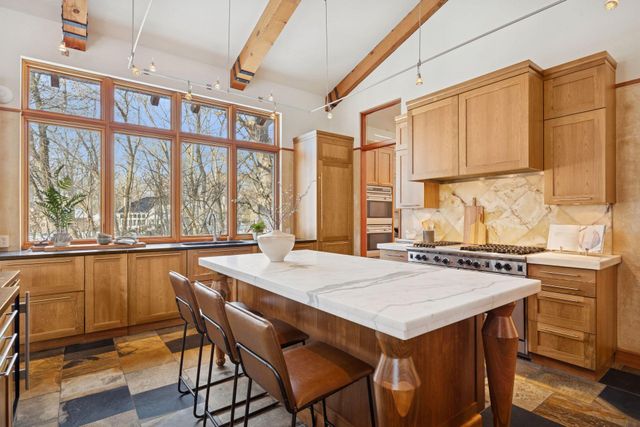 20545 Linden Road, Deephaven, MN 55331