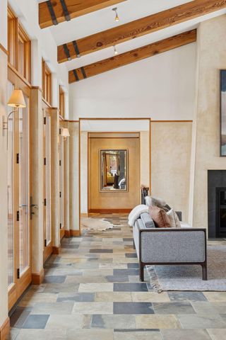 20545 Linden Road, Deephaven, MN 55331