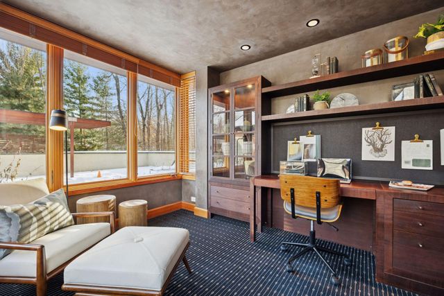 20545 Linden Road, Deephaven, MN 55331