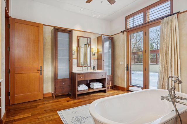 20545 Linden Road, Deephaven, MN 55331