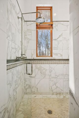 20545 Linden Road, Deephaven, MN 55331