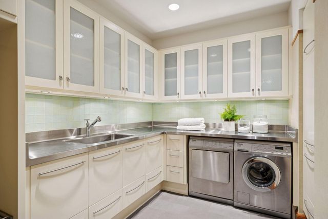 20545 Linden Road, Deephaven, MN 55331