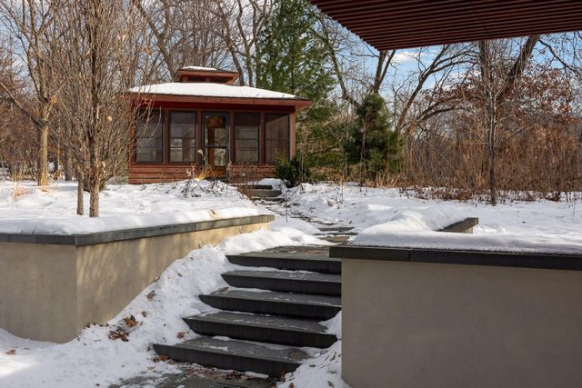 20545 Linden Road, Deephaven, MN 55331