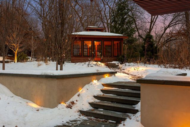 20545 Linden Road, Deephaven, MN 55331