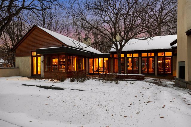 20545 Linden Road, Deephaven, MN 55331