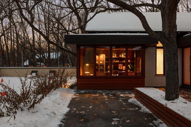 20545 Linden Road, Deephaven, MN 55331