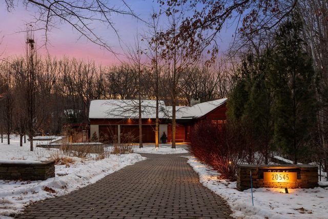 20545 Linden Road, Deephaven, MN 55331