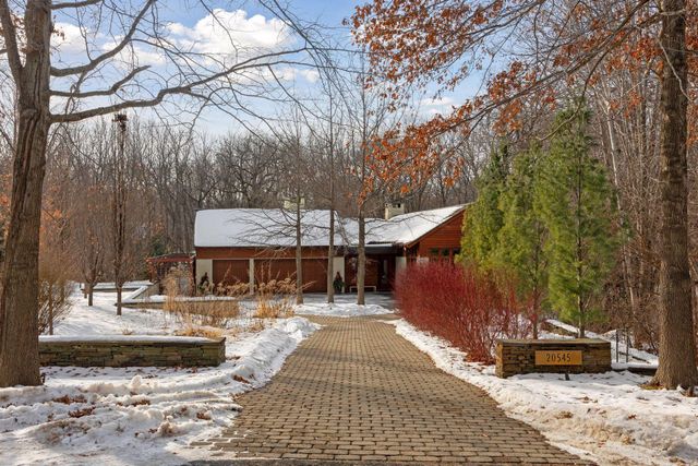 20545 Linden Road, Deephaven, MN 55331