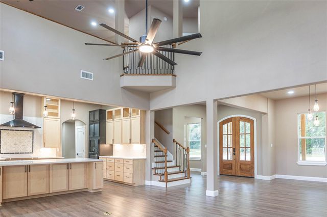 124 Hickory, Village Mills, TX 77663