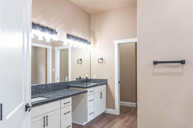 124 Hickory, Village Mills, TX 77663