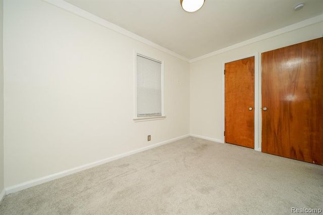 3015 N Vermont Avenue, Royal Oak, MI 48073