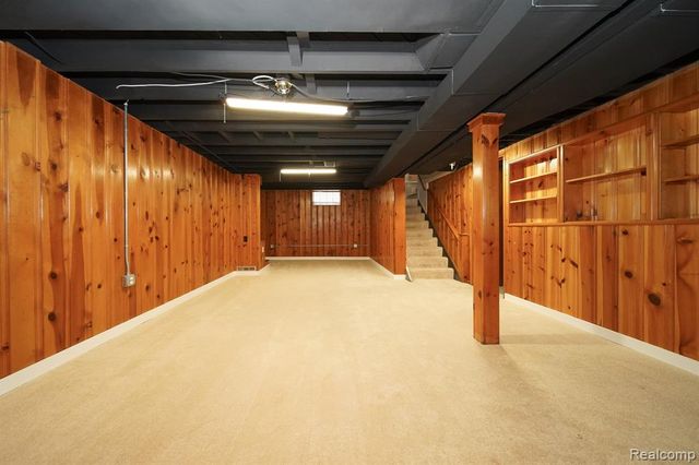 3015 N Vermont Avenue, Royal Oak, MI 48073