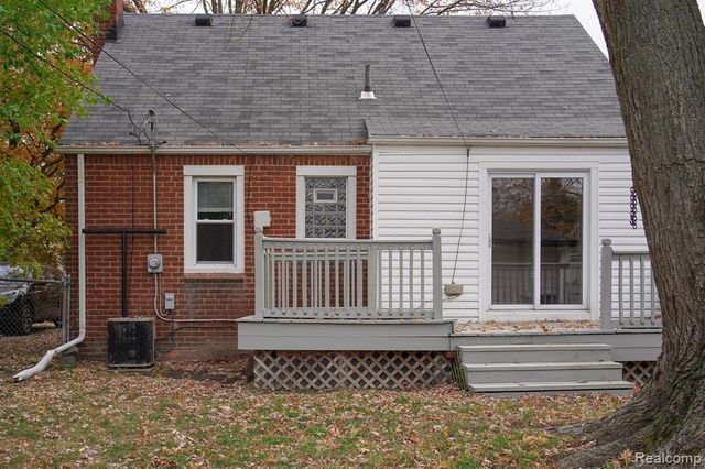 3015 N Vermont Avenue, Royal Oak, MI 48073