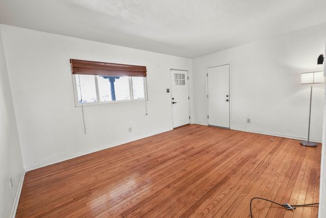 1224 Vassar Drive NE, Albuquerque, NM 87106