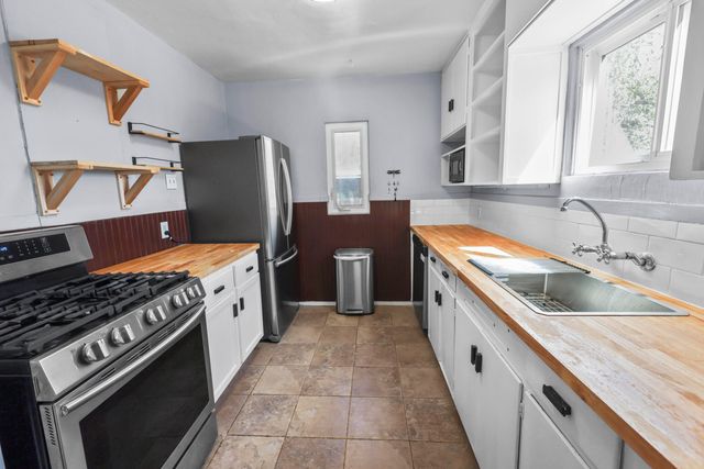 1224 Vassar Drive NE, Albuquerque, NM 87106