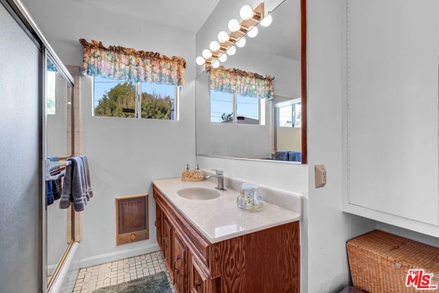 7751 Ensign Avenue, Sun Valley (los Angeles), CA 91352