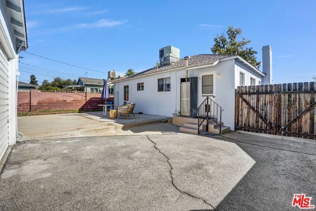 7751 Ensign Avenue, Sun Valley (los Angeles), CA 91352