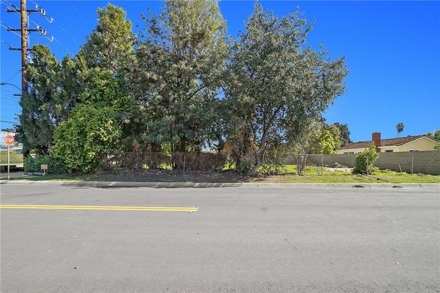 658 E Francisquito Ave, West Covina, CA 91790