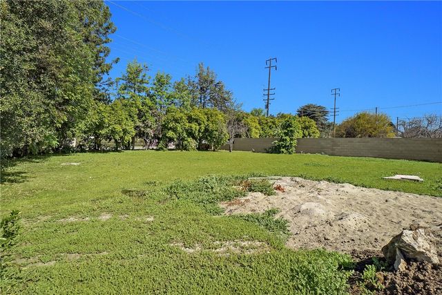 658 E Francisquito Ave, West Covina, CA 91790