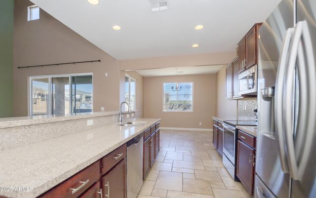 823 N MORALES Street, Dewey, AZ 86327