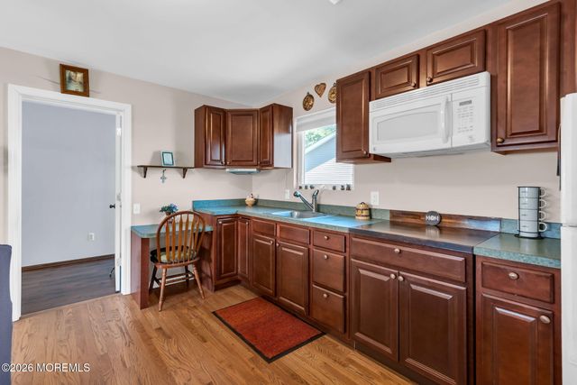924 Goose Creek Road, Toms River, NJ 08753