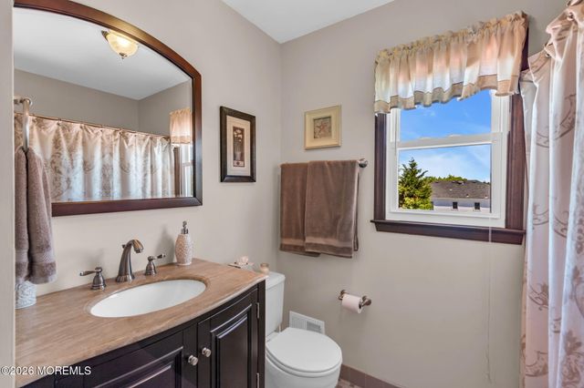 924 Goose Creek Road, Toms River, NJ 08753