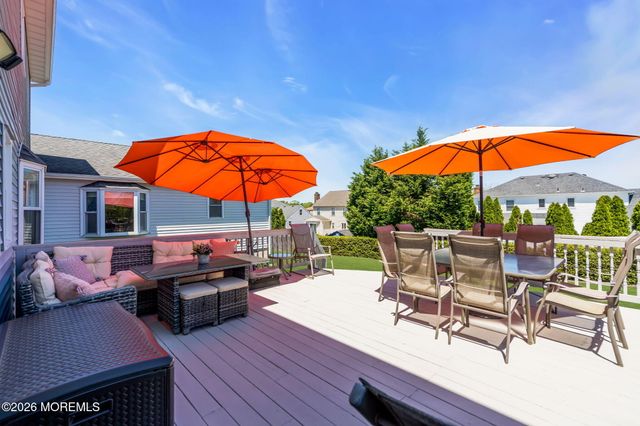 924 Goose Creek Road, Toms River, NJ 08753