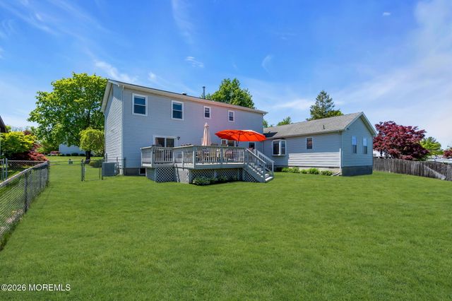 924 Goose Creek Road, Toms River, NJ 08753