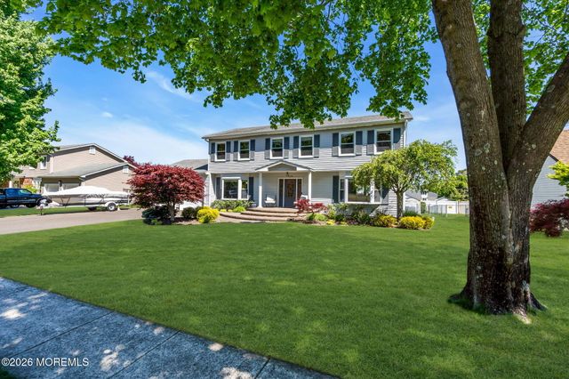 924 Goose Creek Road, Toms River, NJ 08753