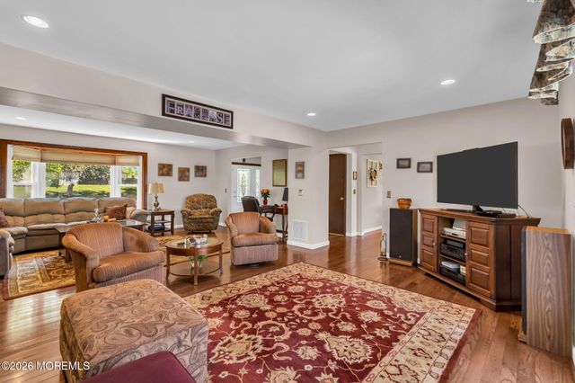 924 Goose Creek Road, Toms River, NJ 08753