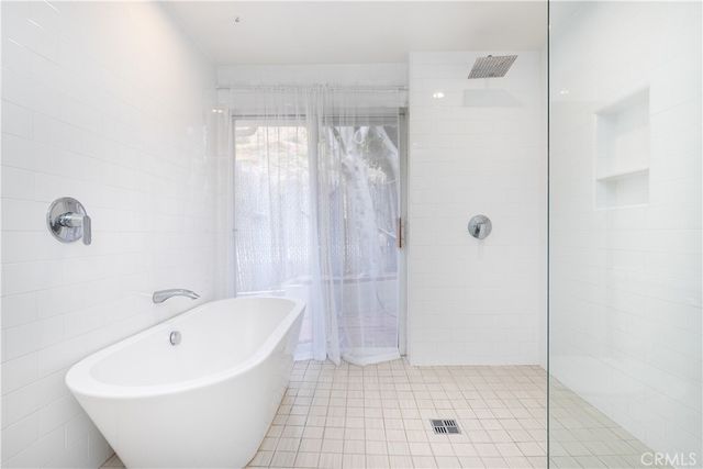 6201 Frondosa Drive, Malibu, CA 90265