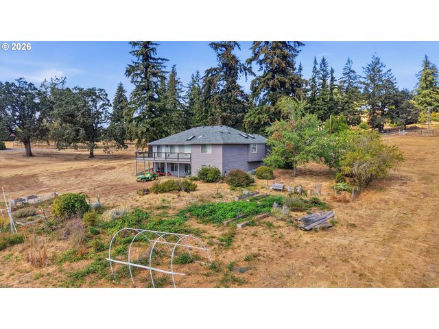 24601 Sw MOUNTAIN Rd, West Linn, OR 97068