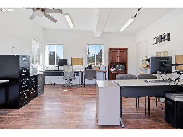 24601 Sw MOUNTAIN Rd, West Linn, OR 97068