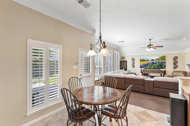 7 Tartan Court, Conroe, TX 77301