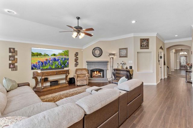 7 Tartan Court, Conroe, TX 77301