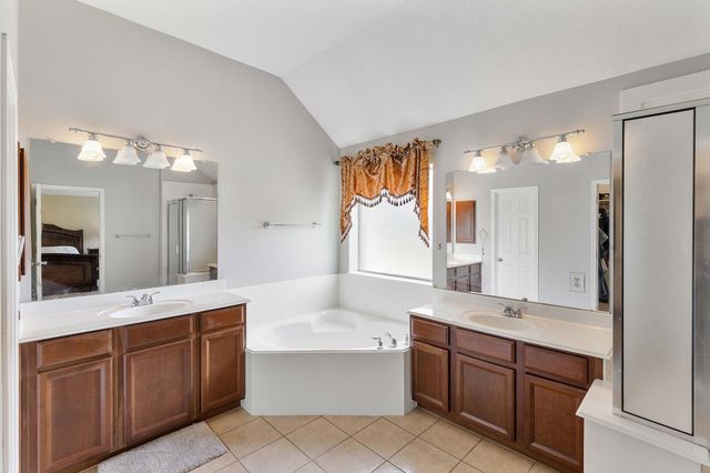7 Tartan Court, Conroe, TX 77301