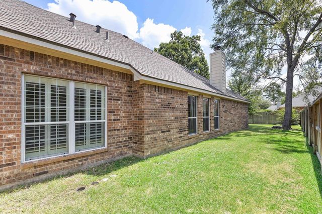 7 Tartan Court, Conroe, TX 77301