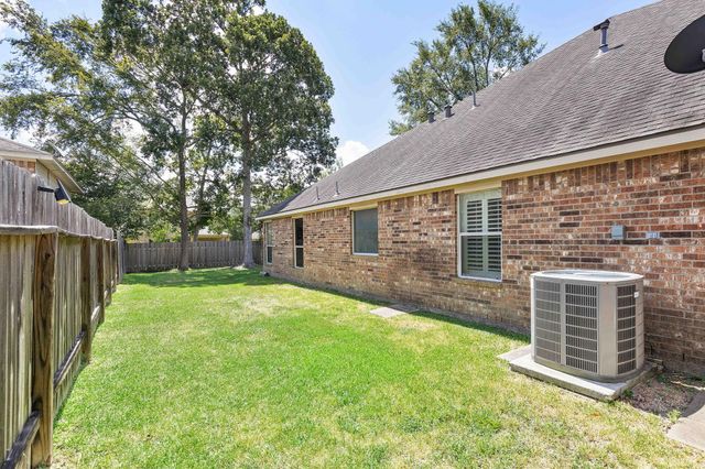 7 Tartan Court, Conroe, TX 77301