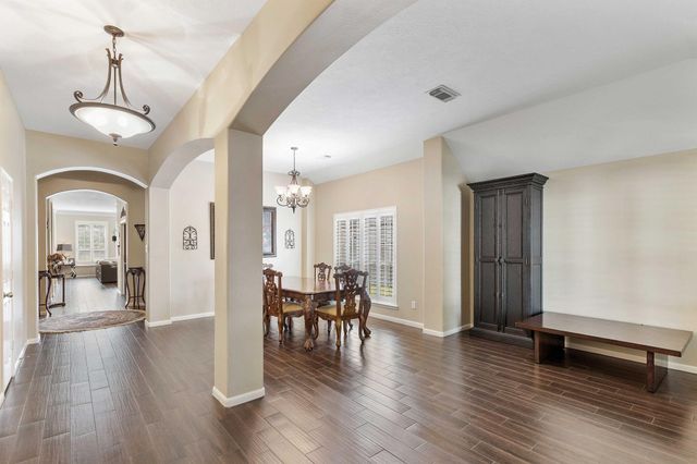 7 Tartan Court, Conroe, TX 77301
