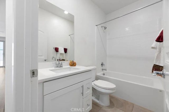 938 W Jasmine Way, Rialto, CA 92376