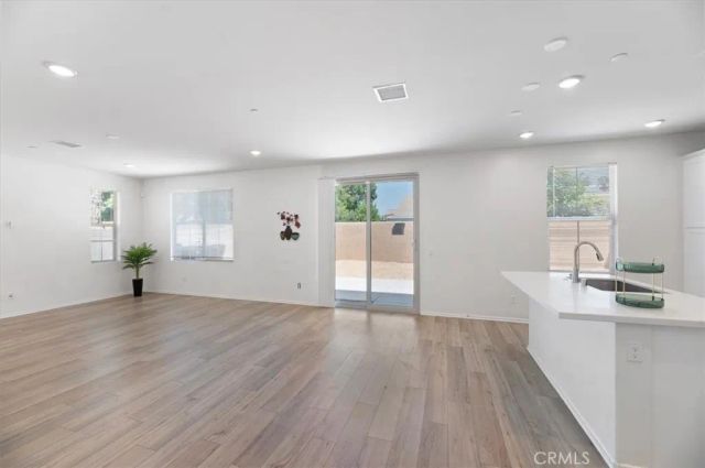 938 W Jasmine Way, Rialto, CA 92376