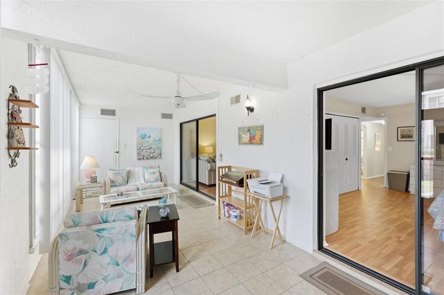 5400 34TH STREET W 7B, Bradenton, FL 34210