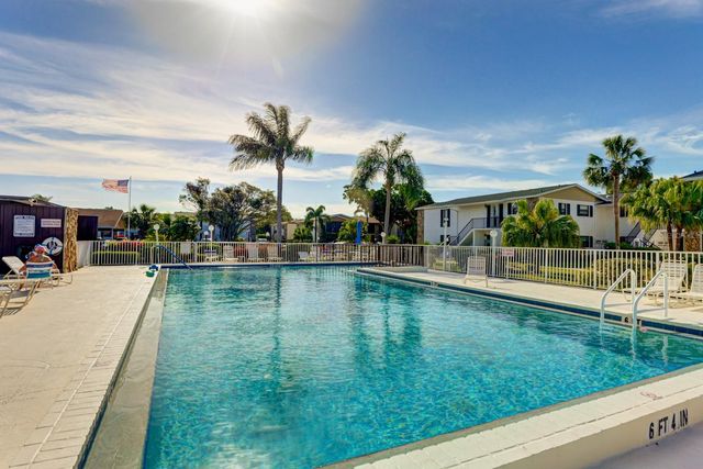 5400 34TH STREET W 7B, Bradenton, FL 34210